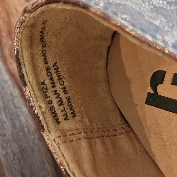 Cute Metallic Leopard Ballet Flats, Size 8, Nice, Report Brand - Picture 7 of 7